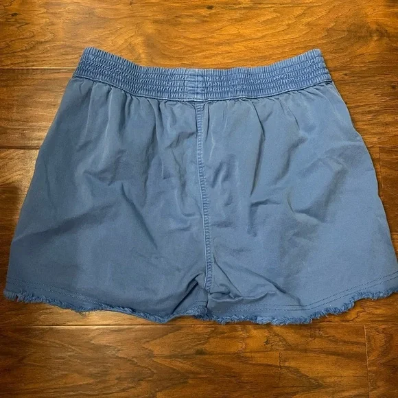 Vineyard Vines Cut Off Pull On Shorts Size M - Picture 3 of 4